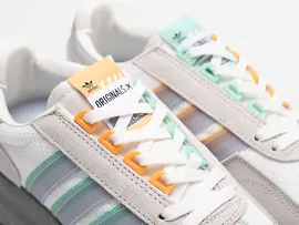 Кроссовки Adidas Retropy E5 цвет Бежевый