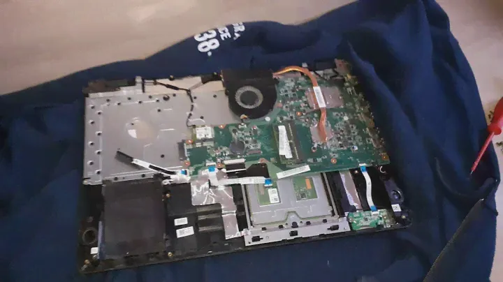 Acer notebook battery change ES1 711