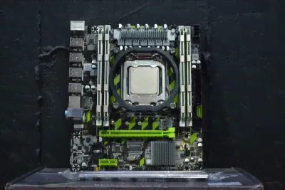 Комплект XEON E5 2689/Материнская плата X79/16 ОЗУ